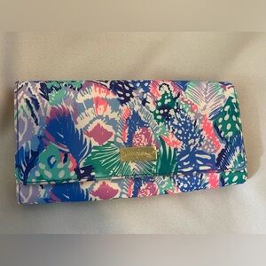 Lilly Pulitzer Travelers Clutch, Vibrant Floral Colors. Holds Travel Documents.